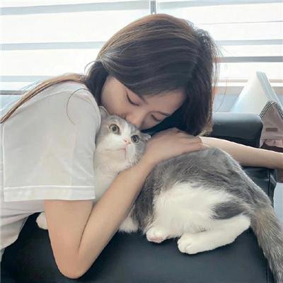 搭秋千的人
